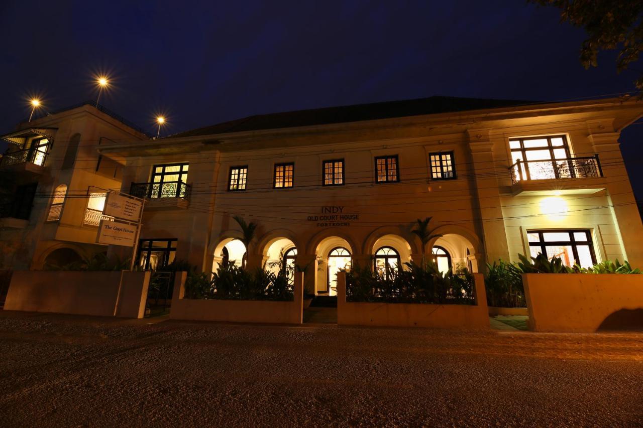 Hotel Alpha Old Court House à Kochi Extérieur photo