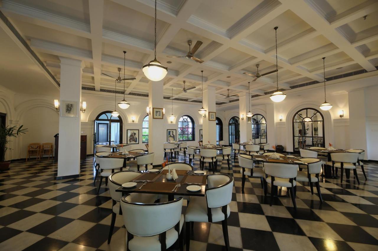 Hotel Alpha Old Court House à Kochi Extérieur photo